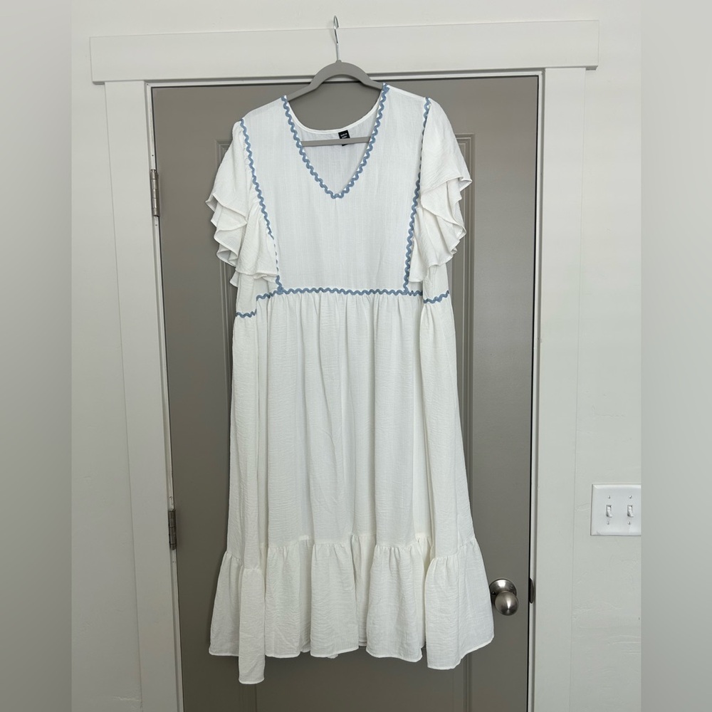 SHEIN White Ruffled Tiered Sundress